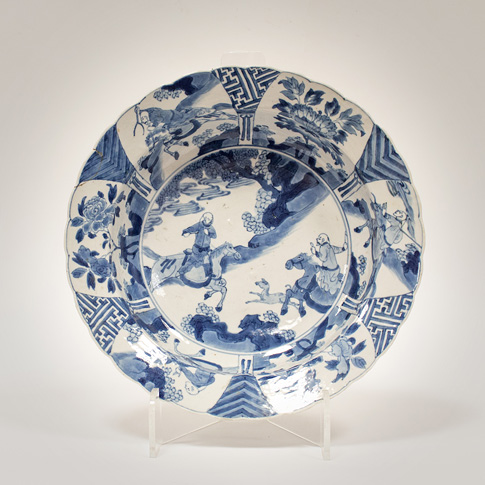 Blue and white porcelain dish in the Kraak style, China, Kangxi, circa 1700