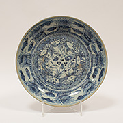 Large blue and white dish - China, Ming Dynasty, Hongzhi period (1470-1505)