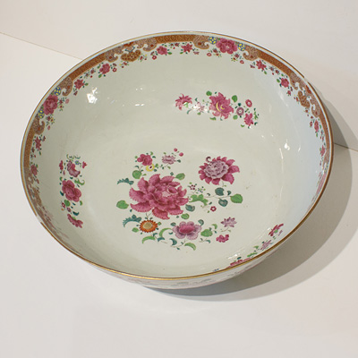 Large famille rose export porcelain bowl (top), China, Qianlong, circa 1760