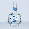 Blue and white porcelain vase (other side), China, Kangxi, circa 1720 [thumbnail]