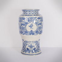 Kyoto blue and white porcelain vase - Japan, Meiji era, circa 1890