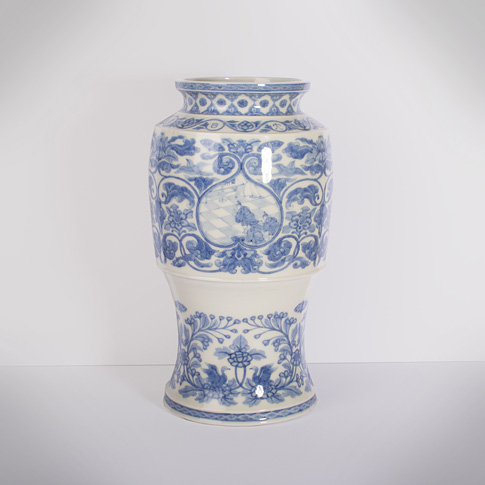 Kyoto blue and white porcelain vase (view 2), Japan, Meiji era, circa 1890