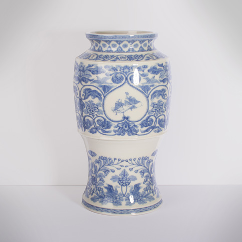 Kyoto blue and white porcelain vase (view 3), Japan, Meiji era, circa 1890