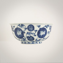 Blue and white porcelain bowl - Japan, Meiji era, circa 1900