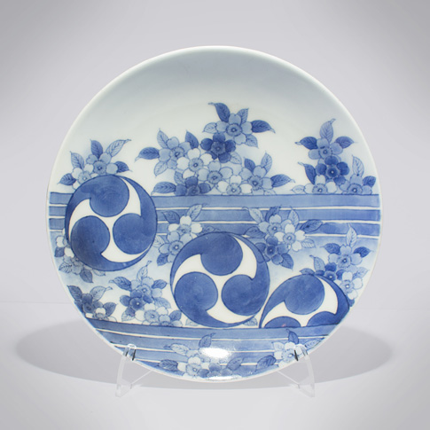 Nabeshima blue and white porcelain plate, Japan, Edo period, 19th century