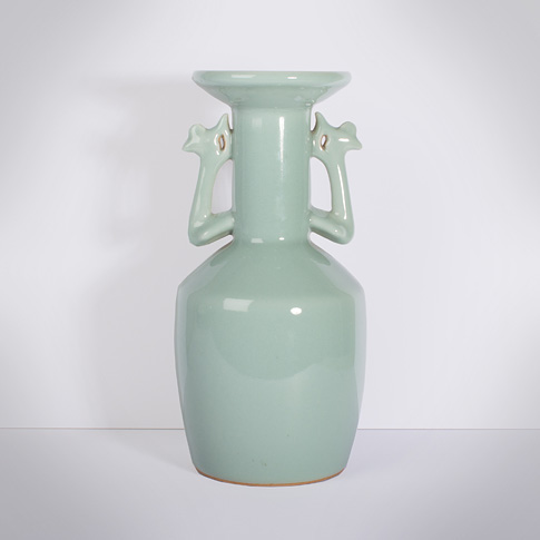 Kyoto celadon porcelain vase, by Wazen (view 2), Japan, Meiji era, circa 1900