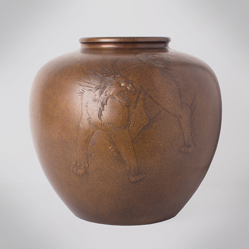 Patinated bronze vase, by Kozan, Japan, Taisho era, early 20th century