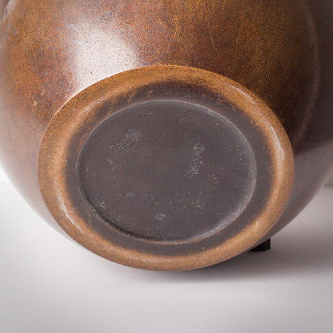 Patinated bronze vase, by Kozan (base), Japan, Taisho era, early 20th century