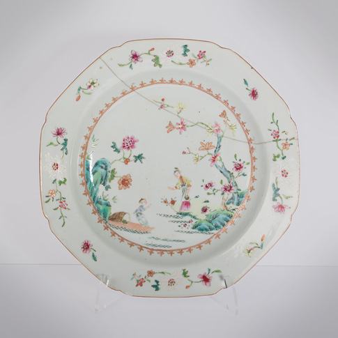 Famille rose export porcelain plate, China, Qianlong period, circa 1760