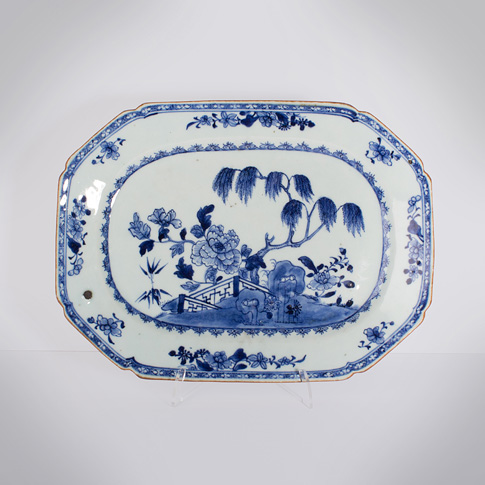Blue and white export porcelain dish, China, Qianlong period, circa 1760