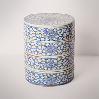Blue and white porcelain stacking food box (jubako), Japan, Edo period, 19th century [thumbnail]