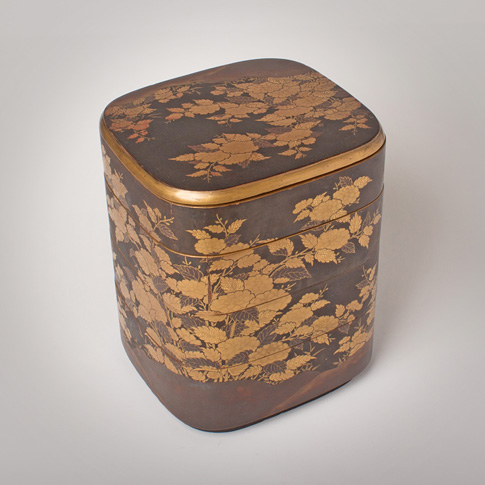 Lacquer jubako (stacked food box) (side view 3), Japan, late Edo / Meiji Period, 19th century