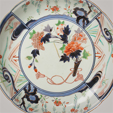 Example of Imari, Kakiemon and Nabeshima porcelain, bronze and lacquer