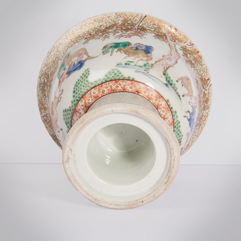 Arita porcelain footed sake cup (base), Japan, Edo period, circa 1830