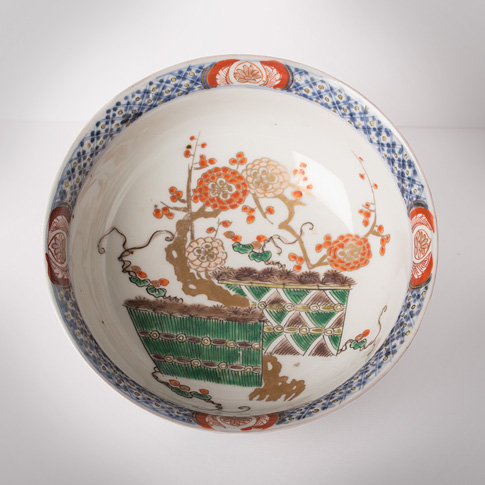 Imari porcelain bowl, Japan, Edo period, 19th century Imari porcelain bowl, Japan, Edo period, 19th century