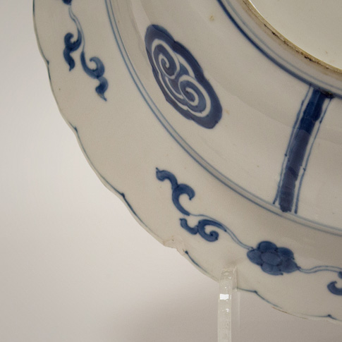 Blue and white porcelain dish in the Kraak style (detail 2), China, Kangxi, circa 1700