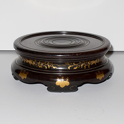 Rosewood and lacquer stand, Japan, late 19th / early 20th century