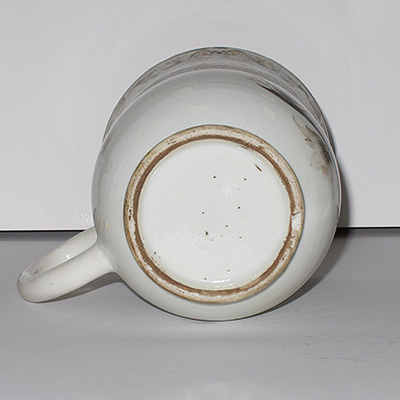 En-grisaille export porcelain tankard (base), China, 18th century