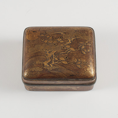 Lacquer kogo (incense box) (top, from a side), Japan, Muromachi/Edo Period
