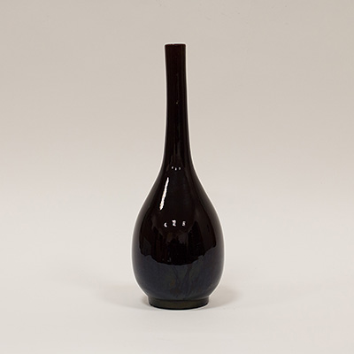Black bronze coloured porcelain vase, China, Qing Dynasty, 19th century
