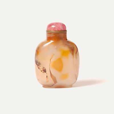 Agate Snuff bottle (back view), China, Qing Dynasty, 19th century