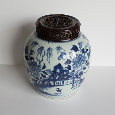 Blue and white jar (side and top), China, 18th century