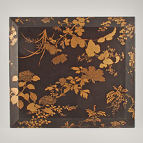 Lacquer raised tray for ceremonial use - Japan, Meiji Period, 19th century
