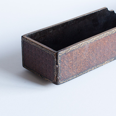 Black and gold lacquer and basket weave box (close-up of end), China, early Qing Dynasty, 17th / 18th century