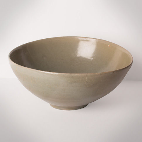 Celadon stoneware bowl
, Korea, Koryo Dynasty, 12th century