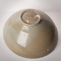 Celadon stoneware bowl
 (underside), Korea, Koryo Dynasty, 12th century [thumbnail]