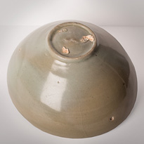 Celadon stoneware bowl
 (underside), Korea, Koryo Dynasty, 12th century [thumbnail]