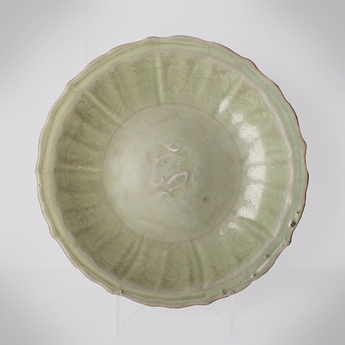 Celadon stoneware dish, China, Ming Dynasty, 17th century Celadon stoneware dish, China, Ming Dynasty, 17th century