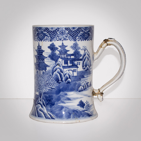 Large blue and white mug, China, 18th century