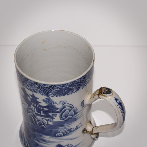 Large blue and white mug (top), China, 18th century