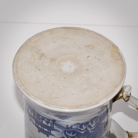 Large blue and white mug ( base), China, 18th century