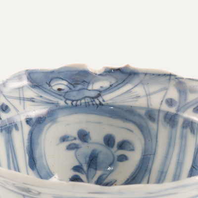A pair of Kraak blue and white porcelain bowls (Bowl, rim, close-up), China, Late Ming Dynasty, circa 1600
