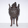 Large bronze tripod censer, by Murata Seimin (side view 2), Japan, Bunsei era, circa 1820 [thumbnail]