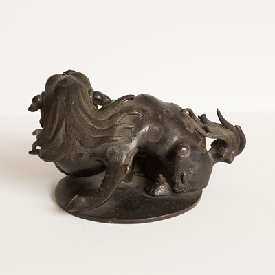 Bronze lion dog (view 4), China/Japan, 17th century