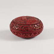 Carved cinnabar lacquer box - China, Qing Dynasty, 19th century