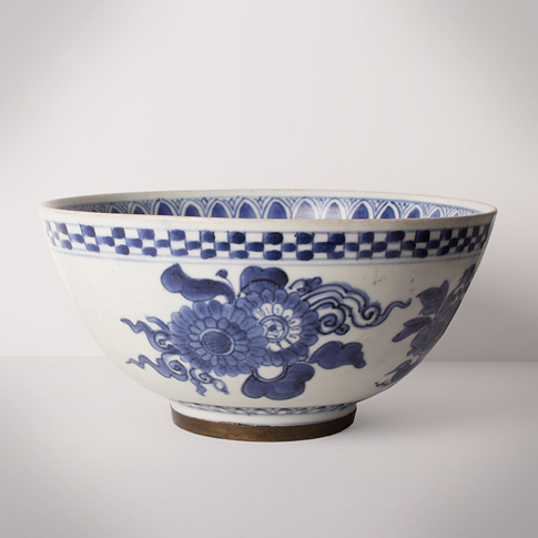 Blue and white porcelain bowl (side 3), Japan, Edo period, circa 1680-1720