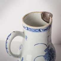 Blue and white porcelain ewer (spout, inside), China, Qianlong period, circa 1760 [thumbnail]