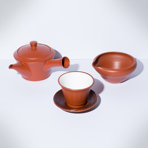 Tokoname pottery and wood tea set, by Isobe Teruyuki of the Takasuke kiln, Japan, Showa era, circa 1960-1980