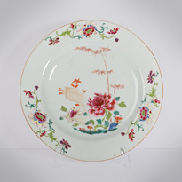 Famille rose export porcelain plate, China, Qianlong period, circa 1760-1780 [thumbnail]