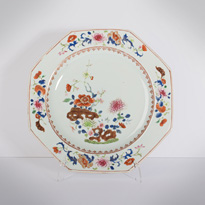 Pair of famille rose export porcelain plates (top side), China, Qianlong period, circa 1760 [thumbnail]