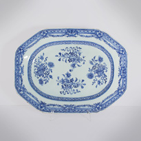 Blue and white export porcelain dish, China, Qianlong period, circa 1760 [thumbnail]