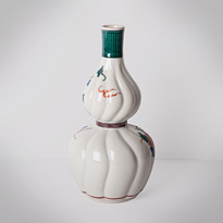 Kutani porcelain vase, by Ryusho (one side), Japan, Taisho era, circa 1930 [thumbnail]