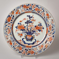 Imari porcelain dish - Japan, Edo period, early 18th century