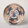 Imari porcelain dish, China, Qianlong, 18th century [thumbnail]