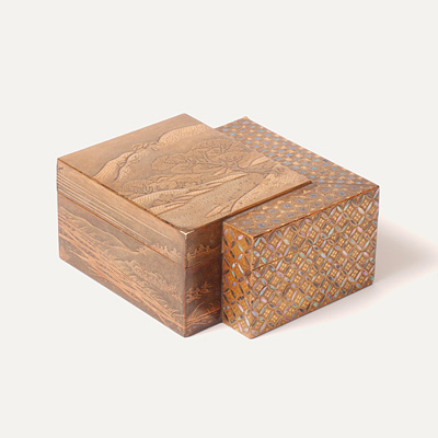 Lacquer bi-form tebako (cosmetic box), Japan, Meiji Period, late 19th/20th century